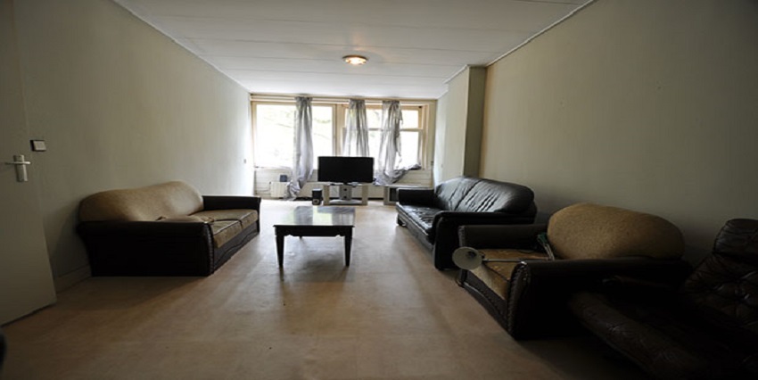 Per direct te huur ruim vijf kamer appartement huren op de Dordselaan in Rotterdam Zuid.